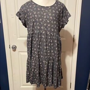 Dark Gray Floral Print Tee